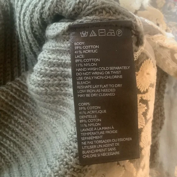 Urban Outfitters Pins & Needles Lace Crochet Trim Sweater Size Small - Picture 7 of 8